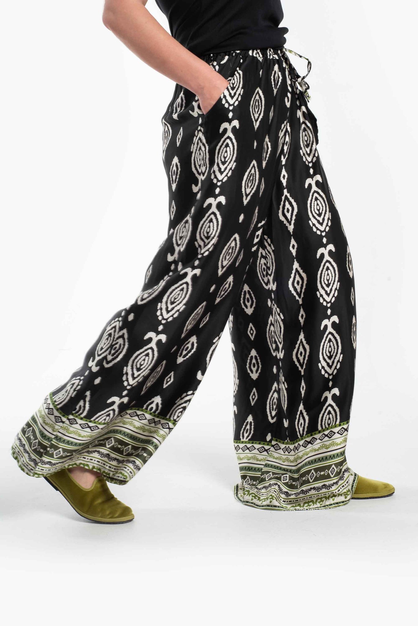 Patterned palazzo trousers
