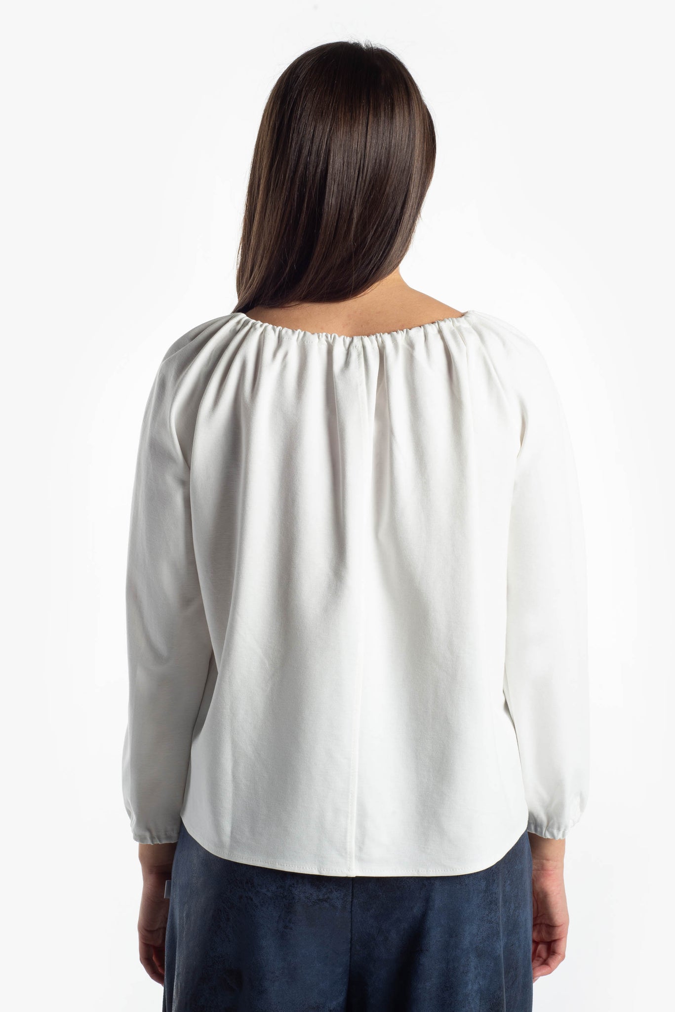 Sweatshirt in viscose fabric with gathered detail on the neck