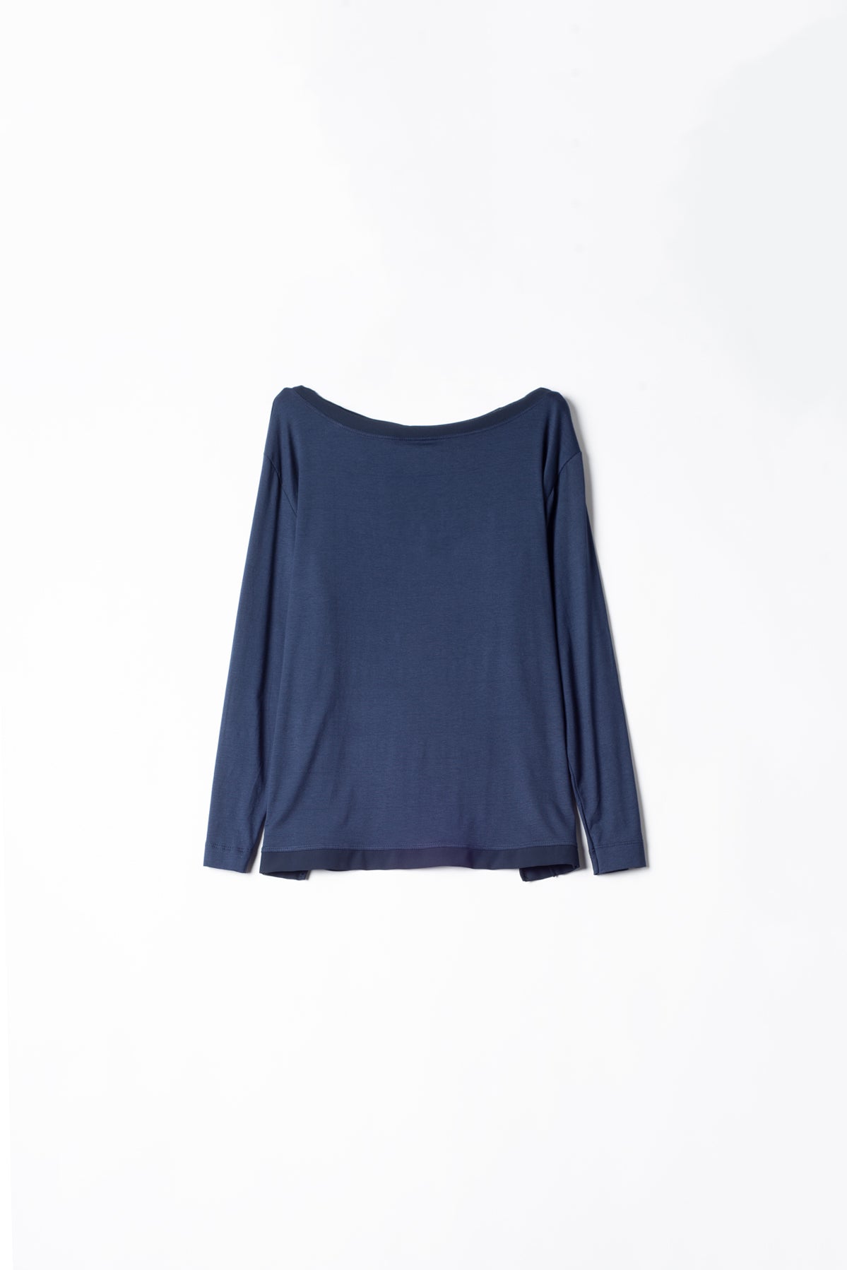 Viscose fabric top with boat neckline and side slits