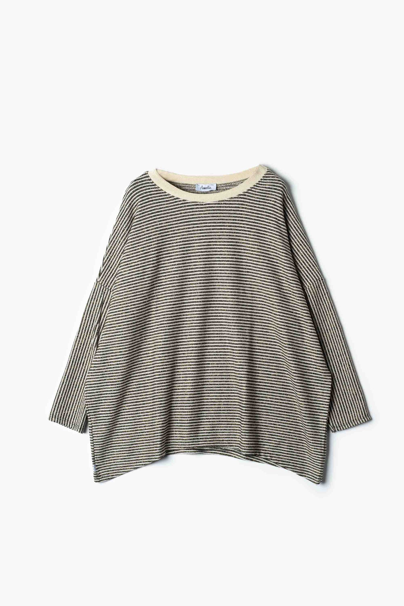 Top Over in lurex knit.